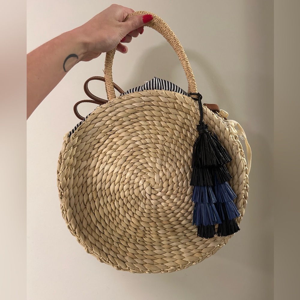 Joni Circular Raffia Tote